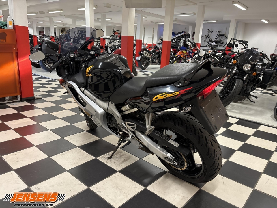 Honda CBR 600 F