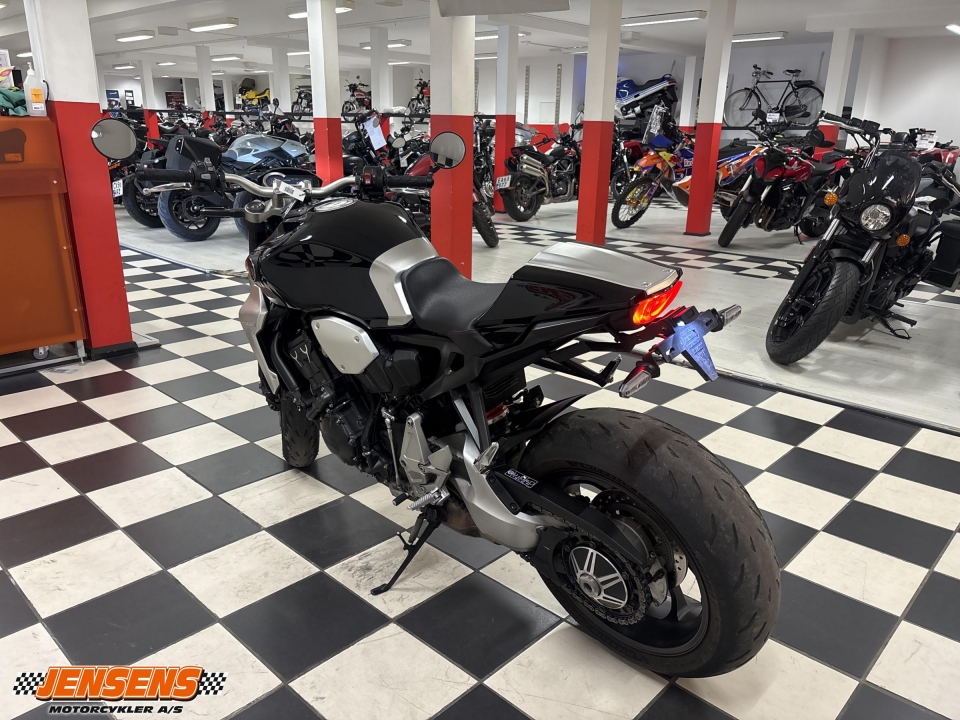 Honda CB 1000 R