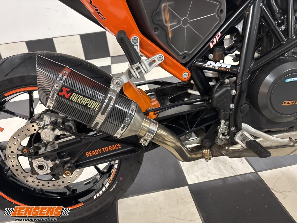 KTM 690 DUKE