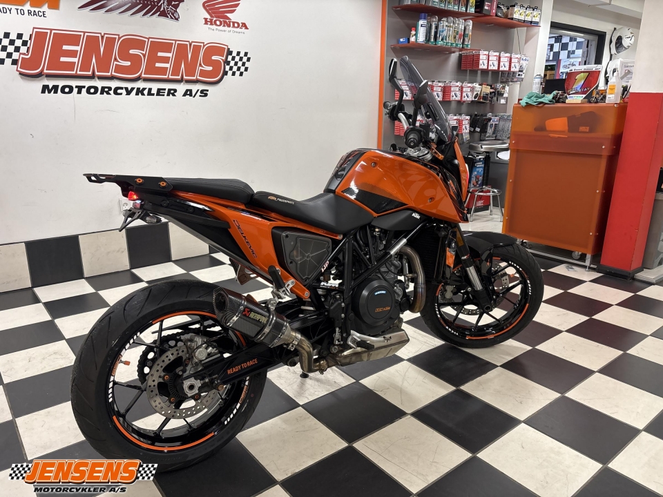 KTM 690 DUKE