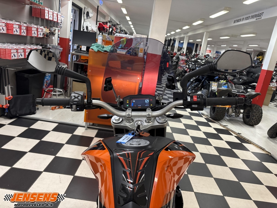 KTM 690 DUKE