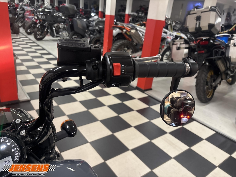 Indian Scout Bobber Twenty