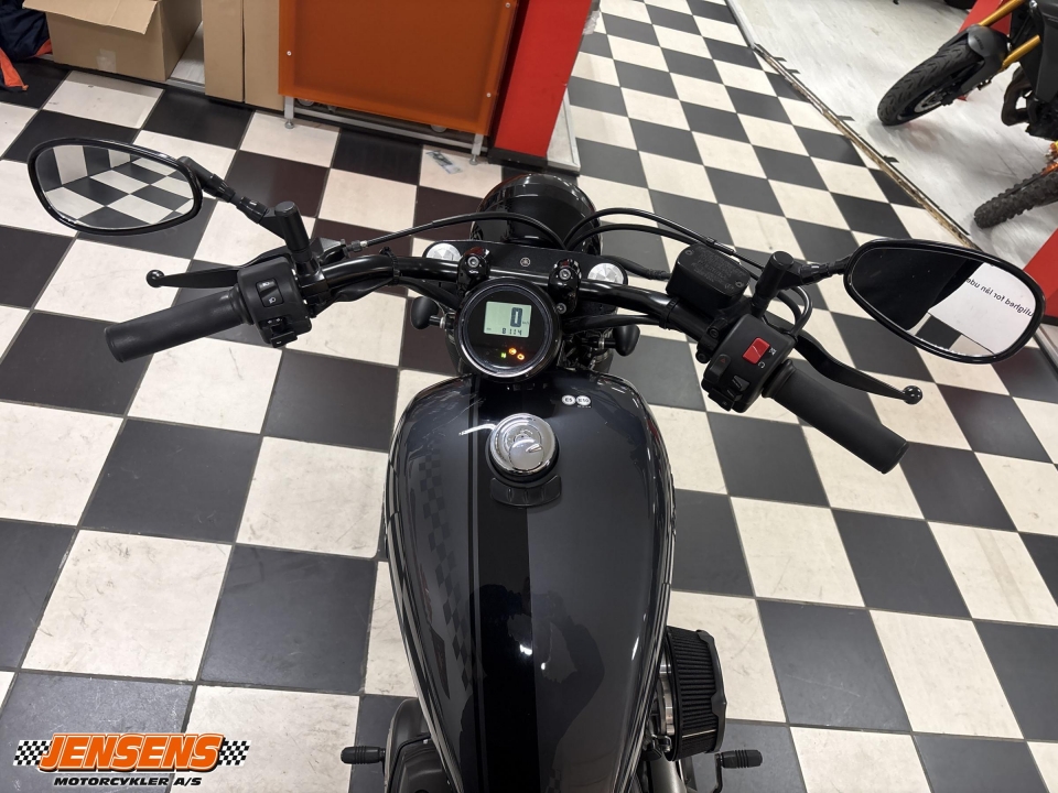 Yamaha XV 950 R