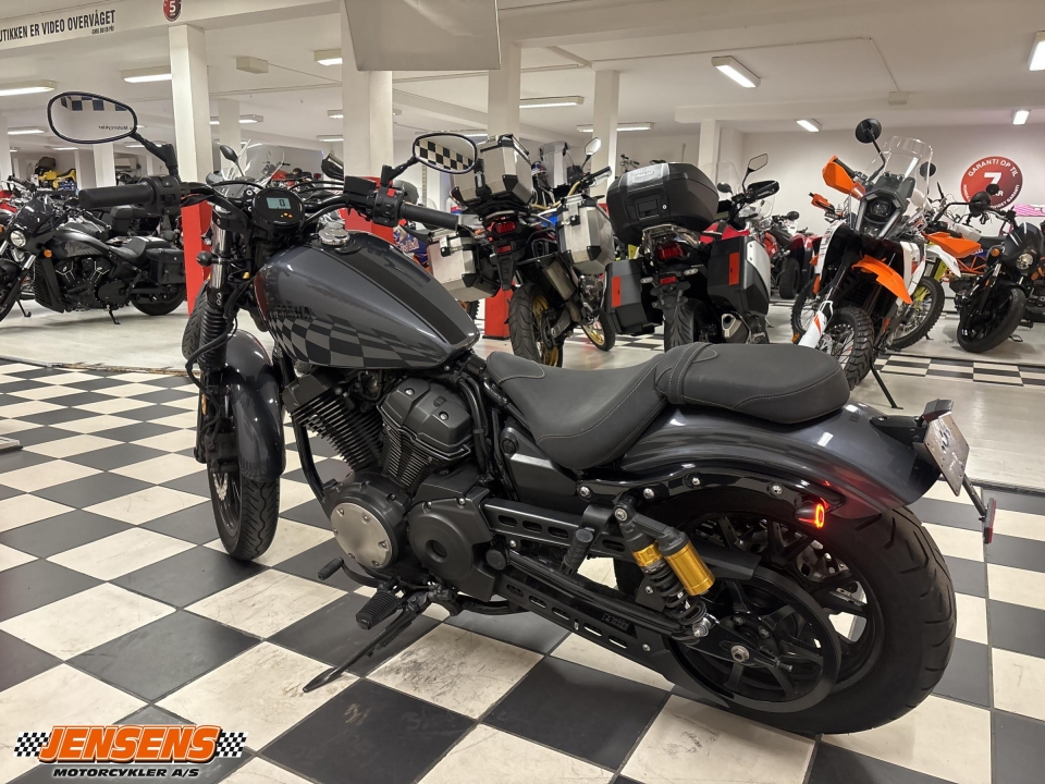 Yamaha XV 950 R