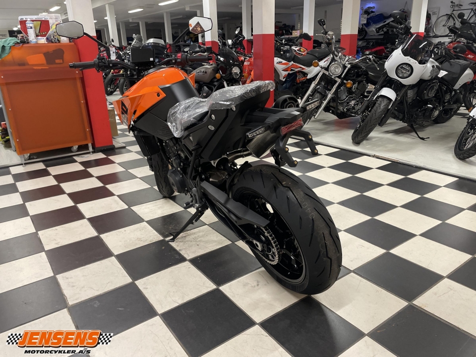 KTM 790 Duke