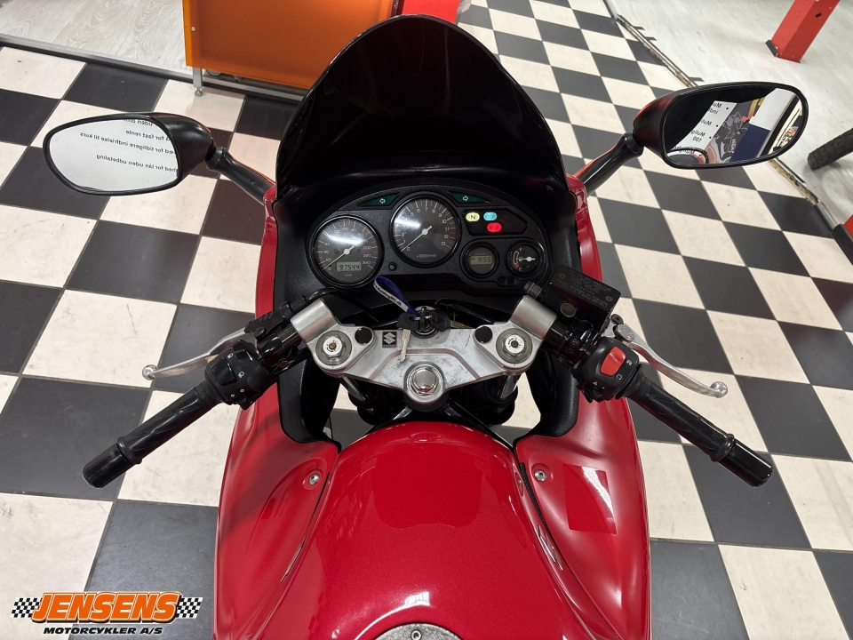 Suzuki GSX 600 F