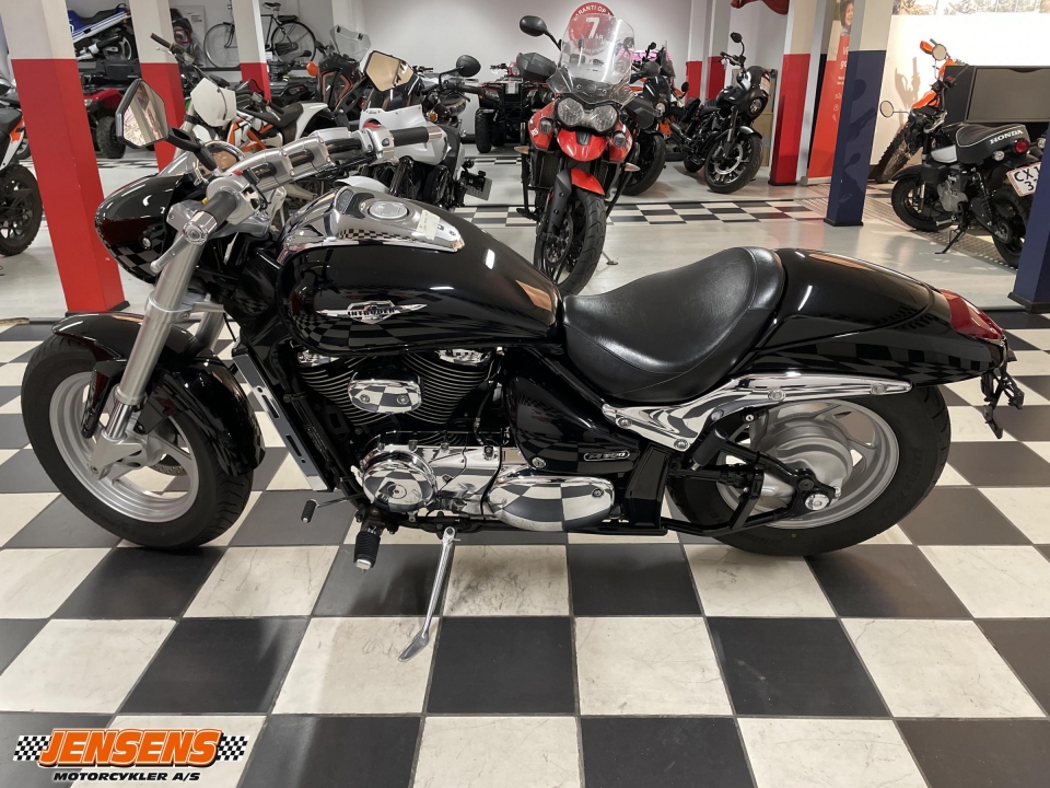 Suzuki VZ 800 Intruder
