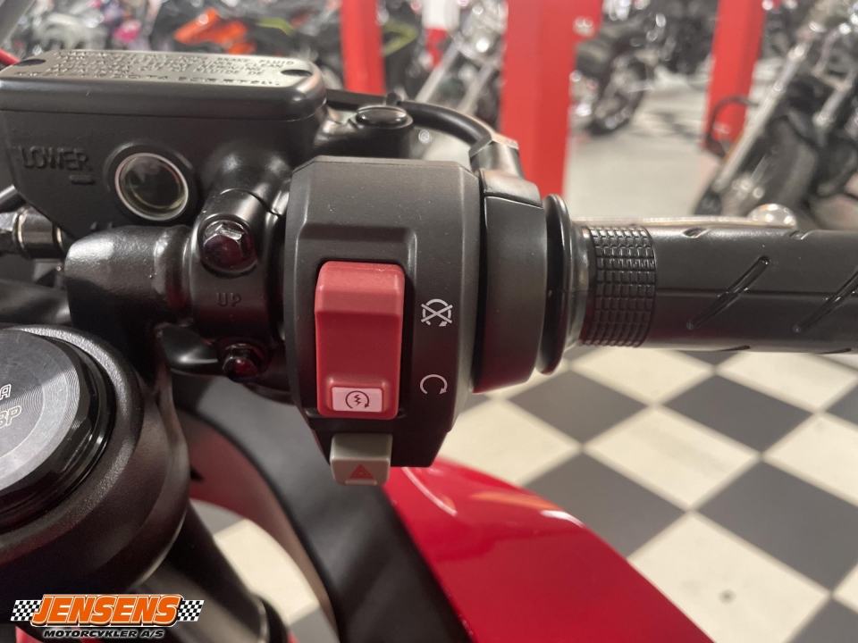 Honda CBR 650 R E-Clutch