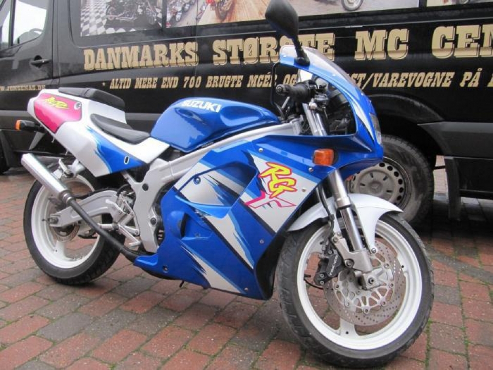 Suzuki RG 125 F