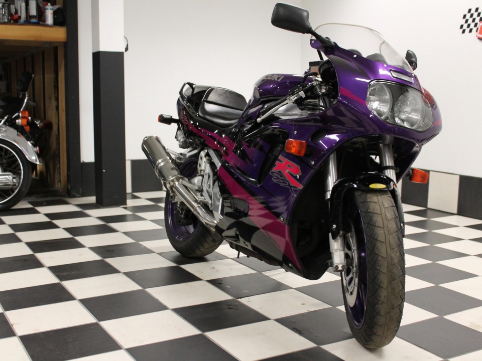 Suzuki GSXR 750