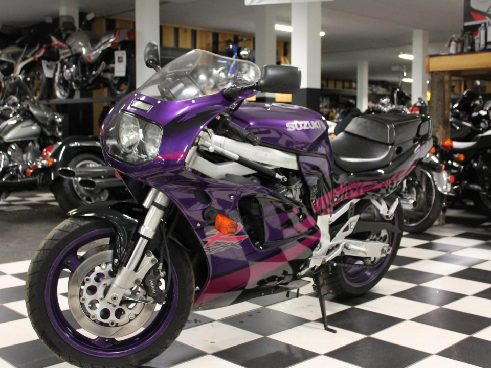 Suzuki GSXR 750