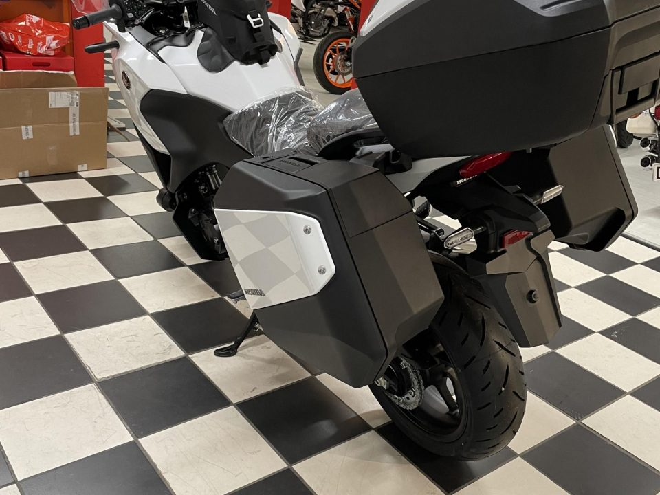 Honda NT 1100 D