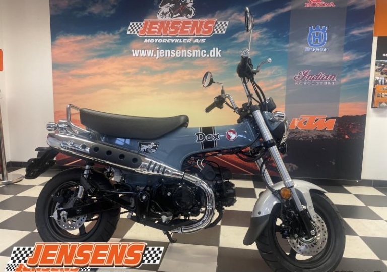 Honda ST 125 Dax