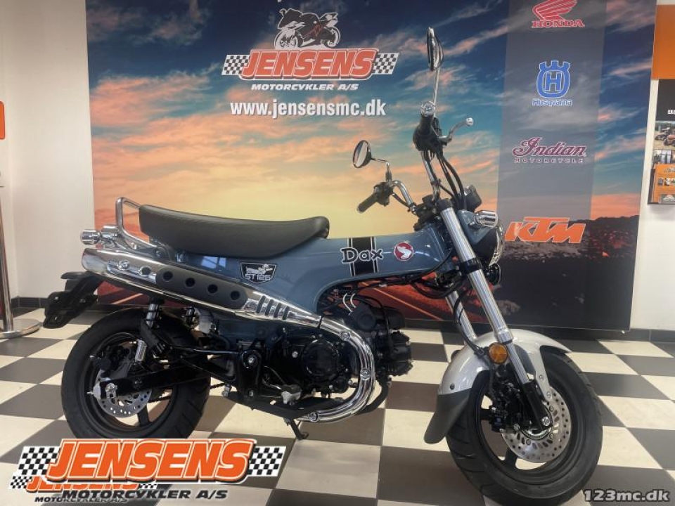 Honda ST 125 Dax