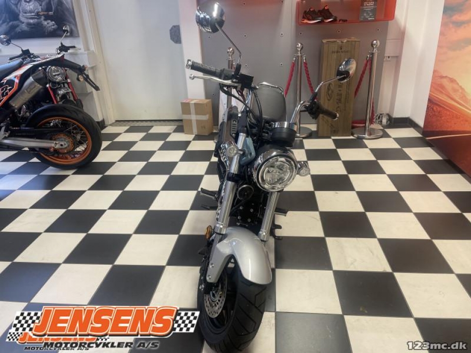 Honda ST 125 Dax