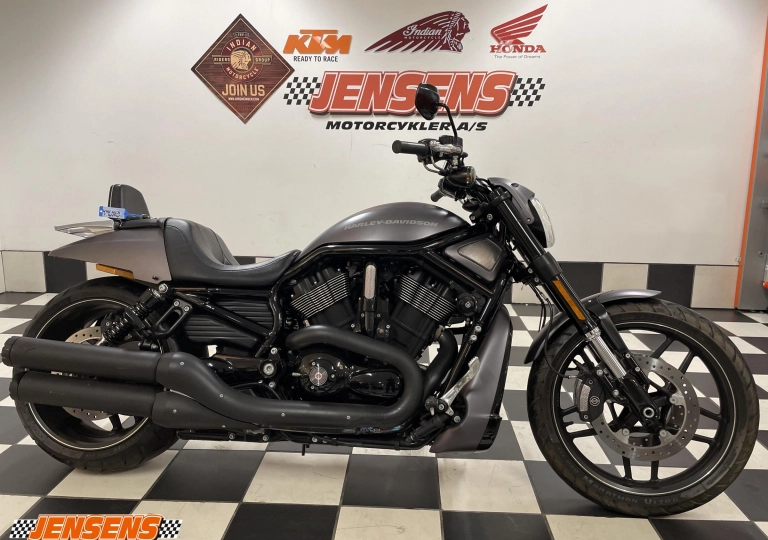 Harley-Davidson VRSCDX Night R...